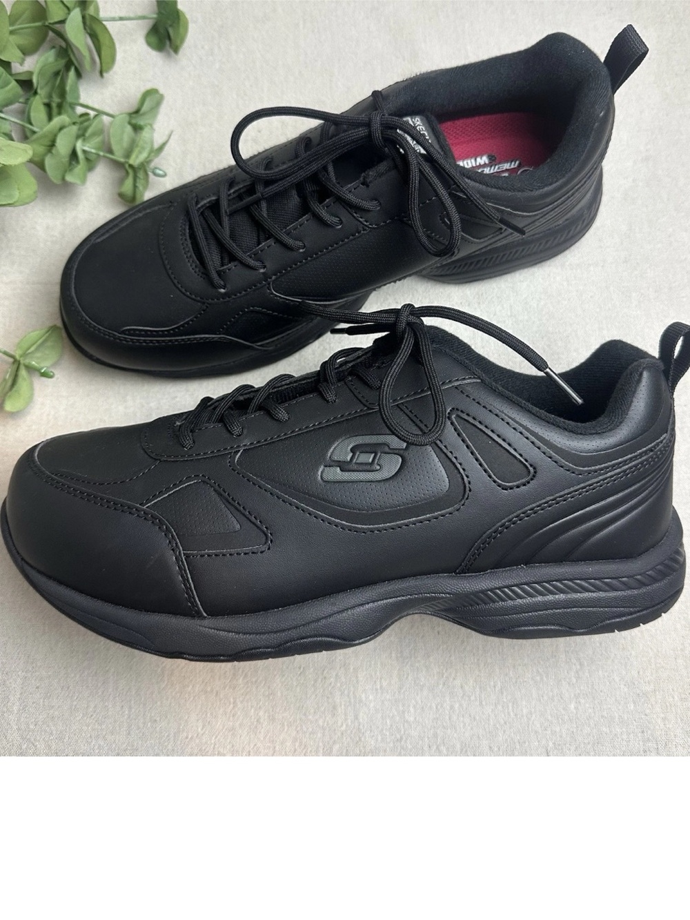 Skechers Men's Size 11 Wide Dighton Work Shoes Black Memory Foam Slip Resistant
